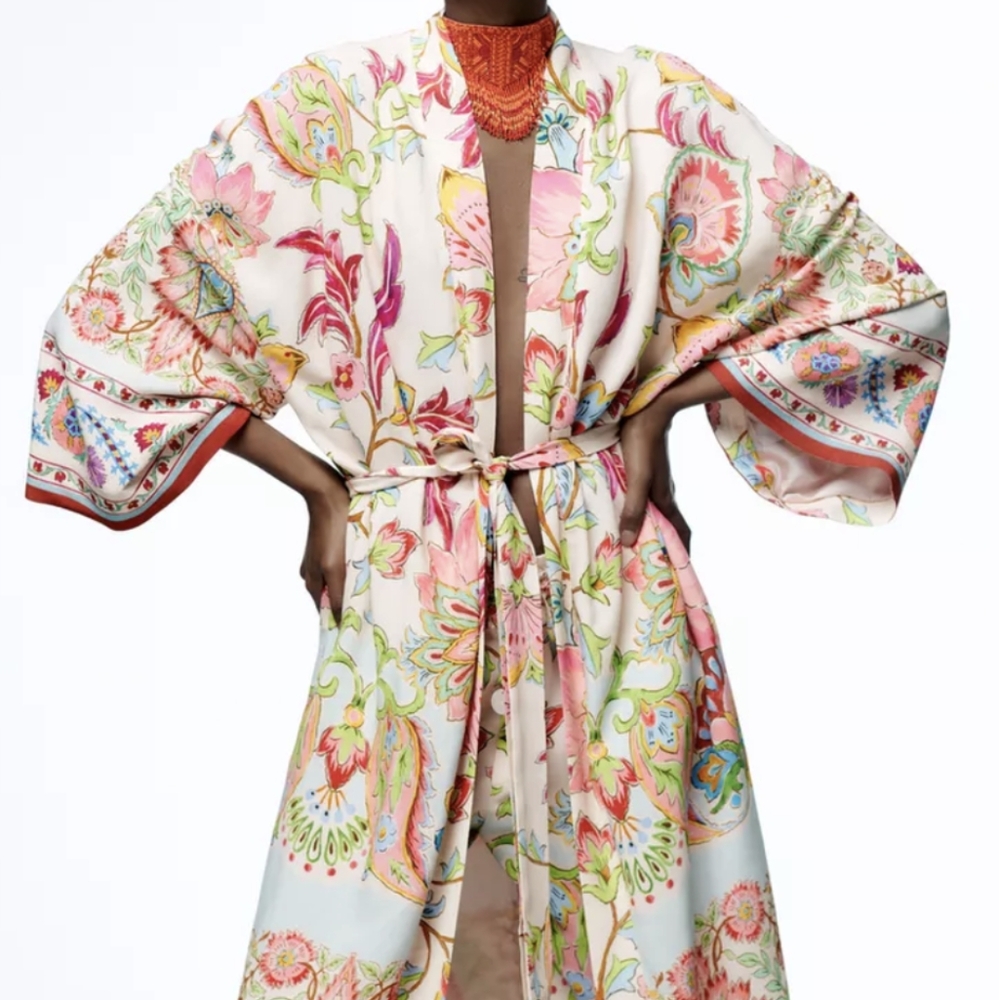 Zara Multicolor Floral Robe - Picture 3 of 16